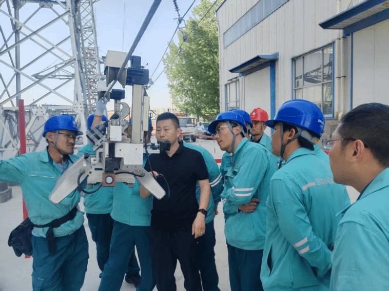 机械新利网上注册新利网上注册首页（中国）官方网站（中国）官方网站系机器人新利网上注册新利网上注册首页（中国）官方网站（中国）官方网站团队助力沧州电力在全国大赛中荣获佳绩